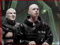 Лицедел (слева) и агент гильдии из игры “Emperor: Battle for Dune”